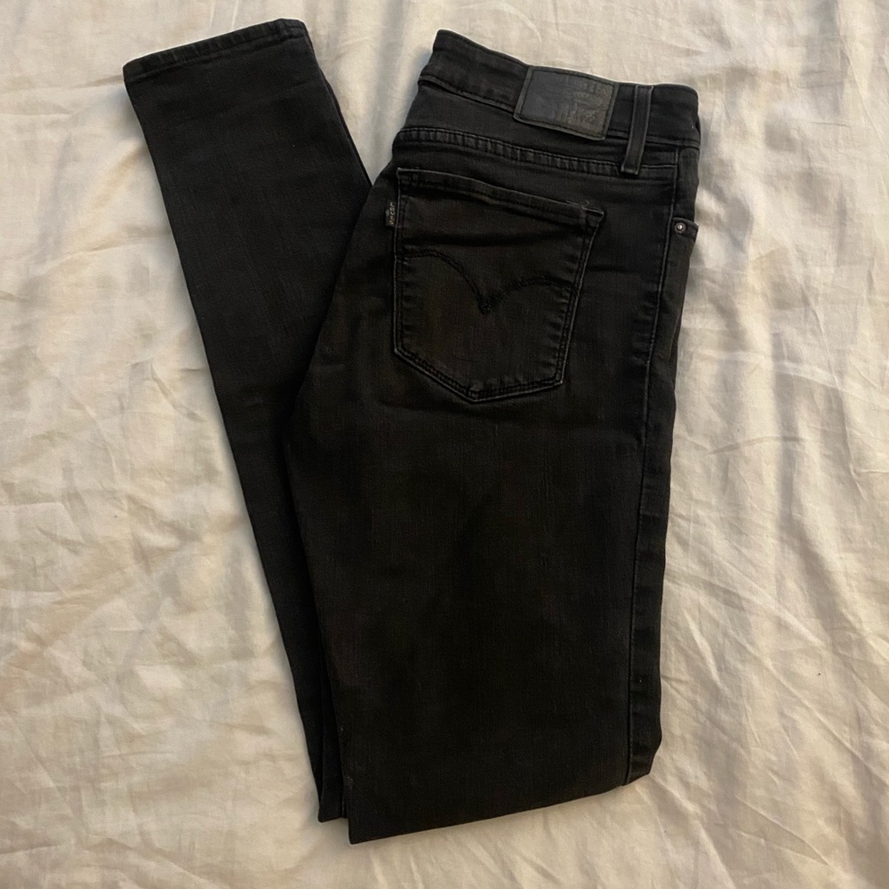 Levi’s Distressed Skinny Black Jean